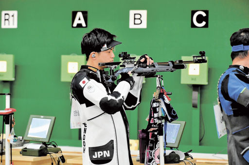 国スポ会期前競技 遠藤(関有知高出)準V ライフル射撃成年男子エア