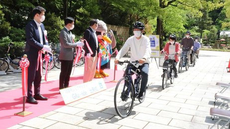 岐阜市役所 3人乗り自転車貸し出し