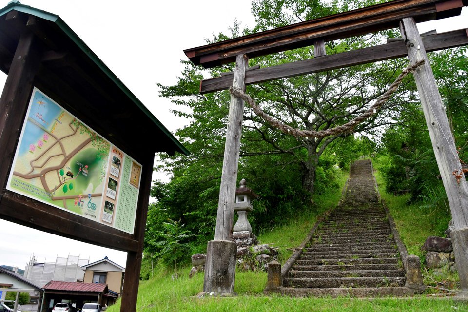 信濃をめぐる境目の山城と館　2巻セット / 宮坂武男 著 信濃をめぐる境目の山城と館 2巻セット / 宮坂武男 著 縄張図・