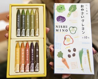 おいしい色いっぱい 野菜をクレヨンに 福祉施設が販売 | 岐阜新聞Web