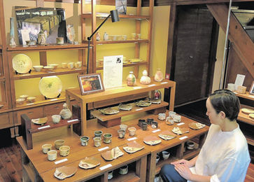 織部や黄瀬戸焼き物200点 多治見市 陶芸家・小川さんが展示