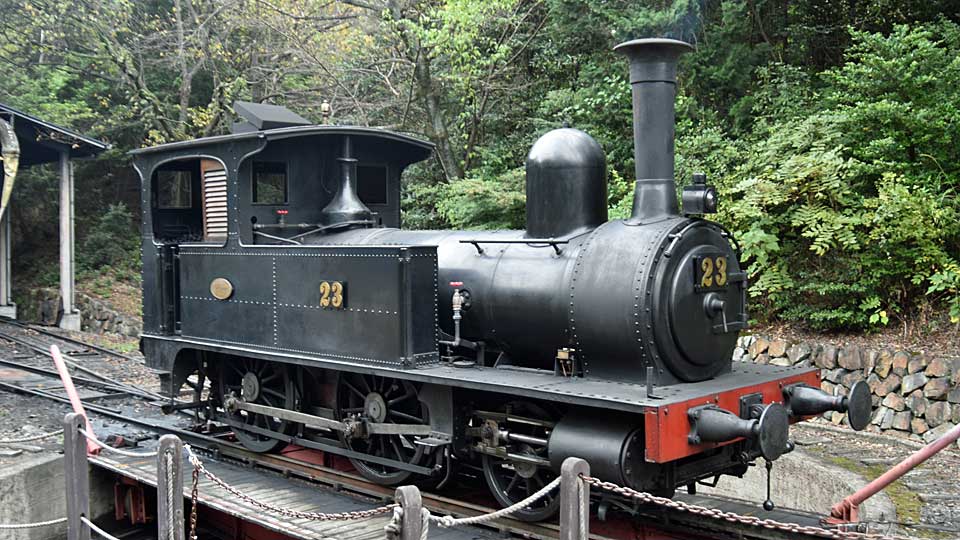鉄道の日】今も走る150年前の蒸気機関車 明治村の12号