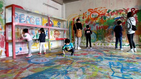 カラフル落書き好きなだけ 取り壊す旧庁舎で最後の思い出づくり 岐阜新聞web