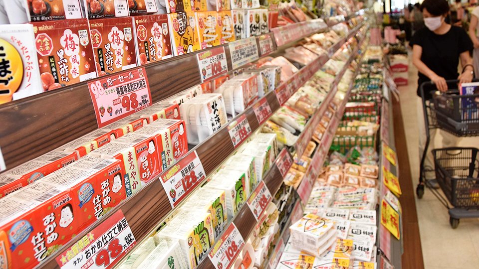 値上げラッシュ家計直撃 スーパーや飲食店「価格に反映、これ以上は