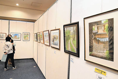 祭りや風景「彩」共演 各務原市の絵画２サークル合同展 | 岐阜新聞デジタル