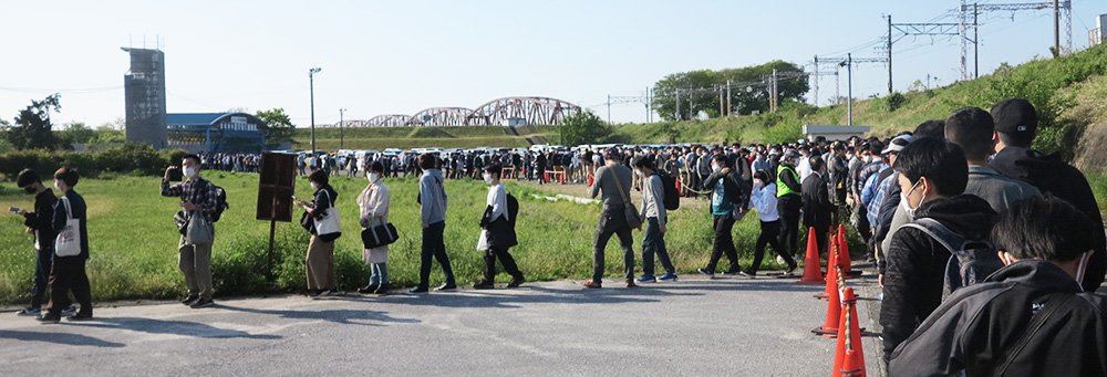 シンデレラグレイ賞で聖地巡礼、ウマ娘ファン熱狂（上）行列 | 岐阜新聞Web