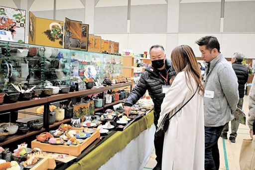 美濃焼　御本手秋桜汲出五客揃い 美濃焼、世界へ売り込め 海外輸出強化へメーカーと商社団体が連携