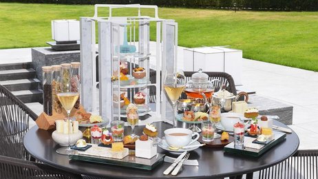 食べる美術館」アフタヌーンティー 飛騨高山美術館にちなんだモチーフ