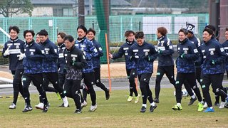 FC岐阜の新ユニホーム販売好調、人気トップは柏木選手 | 岐阜 FC岐阜の新ユニホーム販売好調、人気トップは柏木選手 | 岐阜