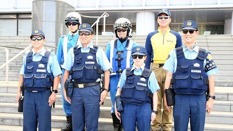 制服警察官サングラス着用解禁、暑さ対策で冷感グッズも 「県民守るために自分も守る」岐阜県警 | 岐阜新聞デジタル