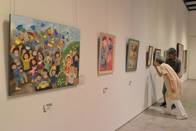 戦争反対、芸術作品で訴える 岐阜市で「ぎふ平和美術展」 | 岐阜新聞