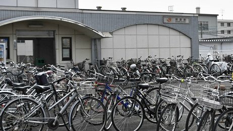 駅前に大量の自転車→くつろぎ空間に JR蘇原駅、大学生がアイデア 