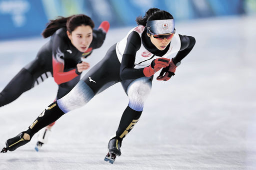 スピードスケート 五輪会場で高木初練習 「滑りにくさ感じない