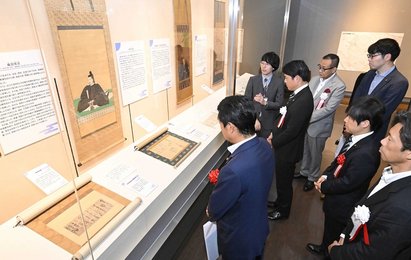 特別展「岐阜城と織田信長」開幕 岐阜市歴史博物館、開館40周年