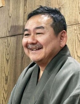 時のひと】鹿鳴家幸楽（かなりや・こうらく）さん 3言語で落語公演を 