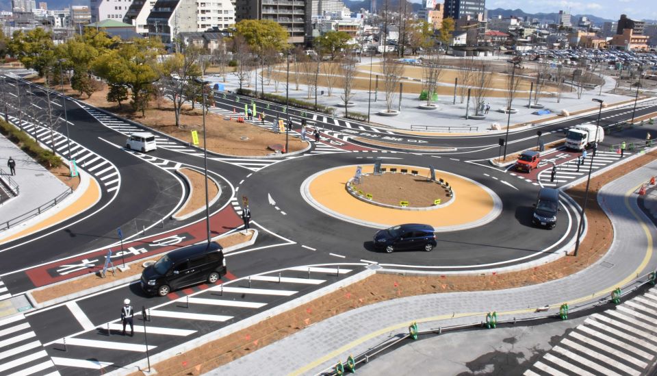 岐阜県庁前に「ラウンドアバウト」 通行ルールは？ 災害に強く重大事故