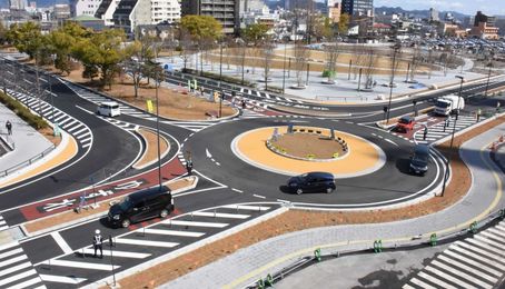 岐阜県庁前に「ラウンドアバウト」 通行ルールは？ 災害に強く重大事故