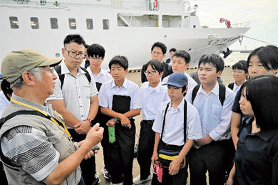 北方領土の元島民から聞く歴史と現状 岐阜県内中学生の現地研修《上