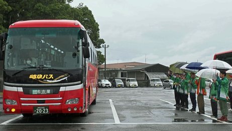 岐阜バスの高速バスで新鮮な農産物を名古屋へ 社会実験開始 | 岐阜新聞