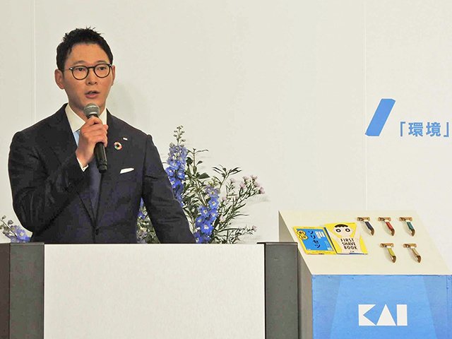 持ち運びやすい 紙カミソリ 発表 組み立て式でデザイン重視 貝印が22年3月発売 岐阜新聞web 持ち運びやすい 紙カミソリ 発表 組み立て式でデザイン重視 貝印が22年3月発売 岐阜新聞web