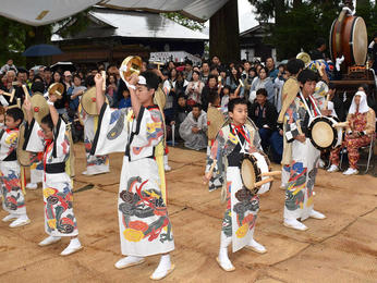 村の担い手、どぶろく祭体験 | 岐阜新聞Web