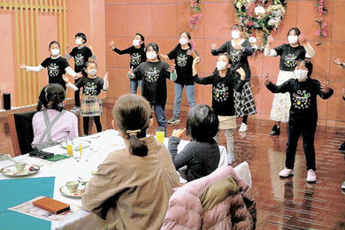 あしながおじさんレストラン 一人親家庭の母子向けにクリスマスイベント 岐阜市 岐阜新聞web