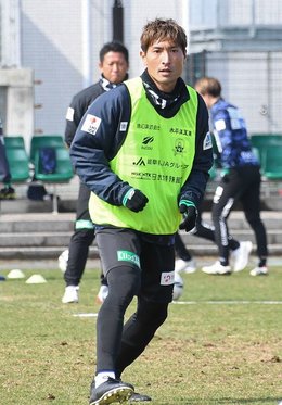 ｆｃ岐阜加入のｆｗ田中 礎つくりたい ｊ１とｊ２でｖ 経験を次代へ 岐阜新聞web