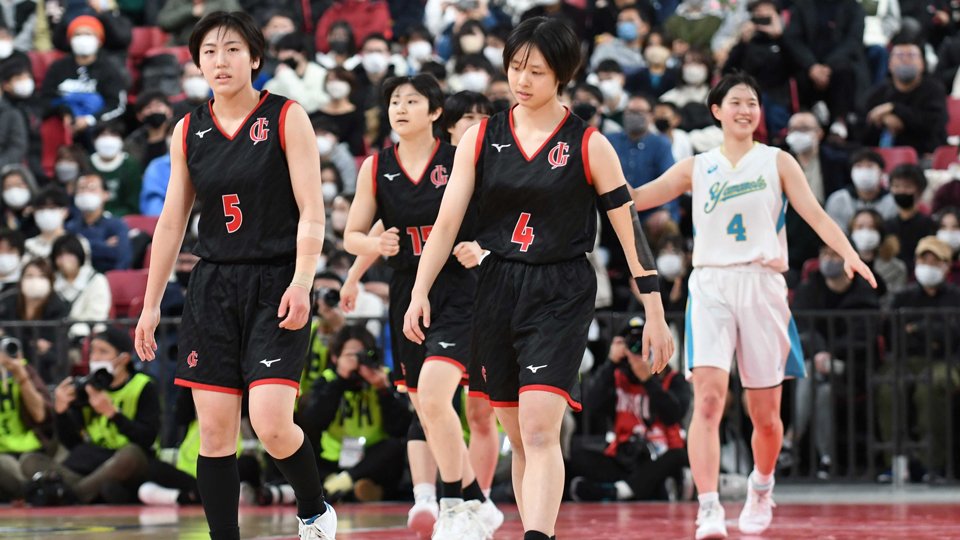全国高校バスケ 岐阜女、決勝届かず エース封じられ攻撃不発 | 岐阜