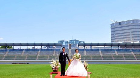 フィールドで愛を誓う スタジアムウエディング 都ホテル岐阜長良川 岐阜新聞web