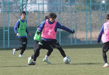 FC岐阜15日ホーム開幕戦で磐田に挑む 2試合連続の「下剋上」なる