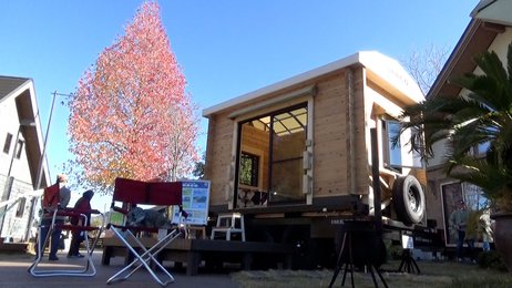 走るログ小屋 使い方は自由自在 岐阜市で展示販売 岐阜新聞web