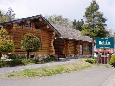 (株)Robin 高山店
