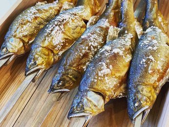 天然鮎料理をキッチンカーで 岐阜 長良川の食材にこだわり ｃｆで資金募る 岐阜新聞web