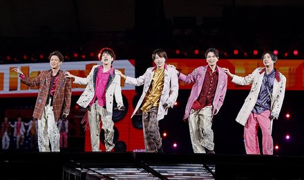 嵐ラストライブ、26年半の活動に幕 桜井翔さん「これからも温かく