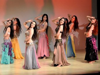 ベリーダンス華やかに 岐阜市でフェス東海公演 | 岐阜新聞デジタル