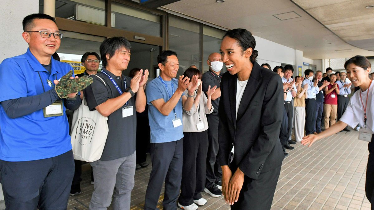 美濃加茂市、陸上の井戸選手に市民栄誉賞 | 岐阜新聞デジタル