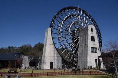 ぎふ音の葉】道の駅「おばあちゃん市・山岡」の巨大木製水車（恵那市  