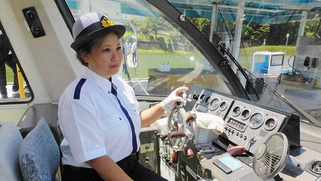 バスガイドから女性船長に転身 恵那峡遊覧船でデビュー 安全第一 岐阜新聞web