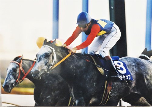 強い馬づくりは厩務員が第一」～オグリキャップ元調教師の鷲見昌勇さん