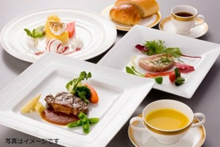 岐阜グランドホテル　展望レストラン「キャッスル」 