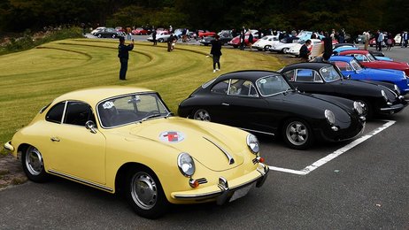 ポルシェ356全年代集合、全国から70台 岐阜・白川村 | 岐阜新聞