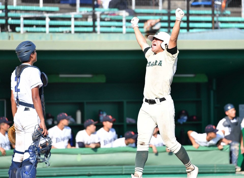 高校野球岐阜大会第5日（18日） 中京が圧勝、長良は壮絶な点の取り合い制す | 岐阜新聞Web